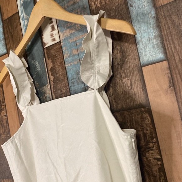 Zara small white leather feel raw hem ruffle sleeves dress - Picture 4 of 16